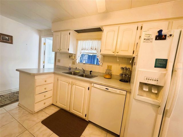 202 ASPEN CIRCLE, Leesburg, FL 34748