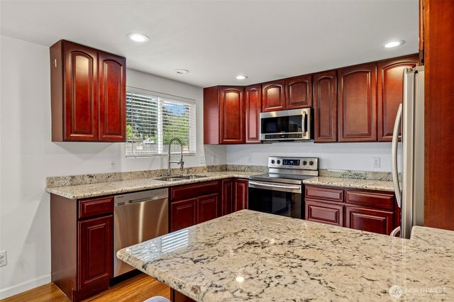 23216 96th Avenue W, Edmonds, WA 98020