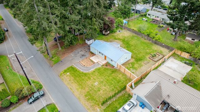 23216 96th Avenue W, Edmonds, WA 98020