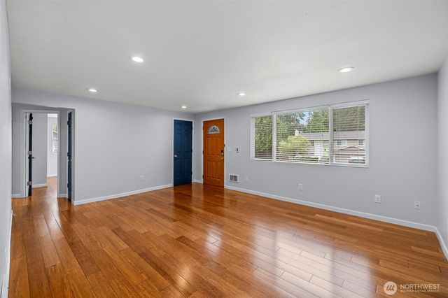 23216 96th Avenue W, Edmonds, WA 98020