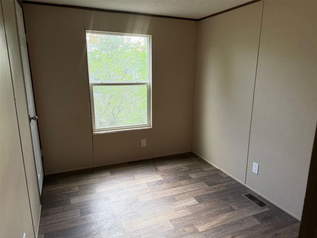 309 Oak Arbor TRL, Del Valle, TX 78617