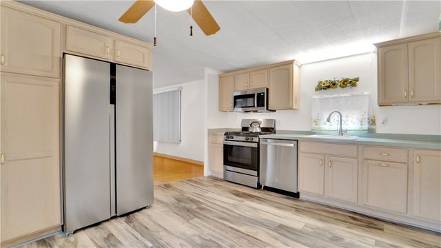 36 Wayside Drive, Penfield, NY 14625