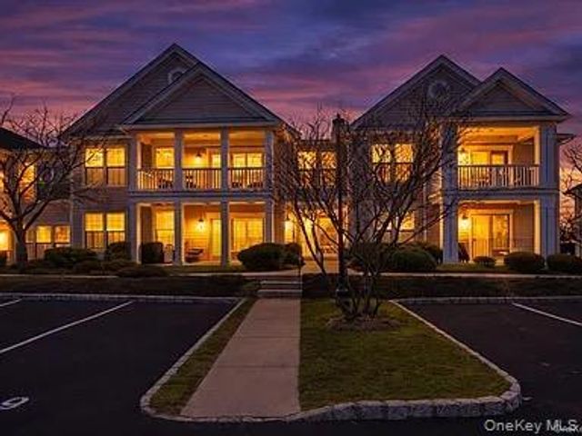 612 Saratoga Lane, Fishkill, NY 12524