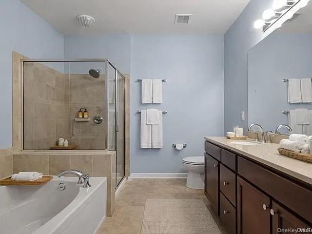 612 Saratoga Lane, Fishkill, NY 12524