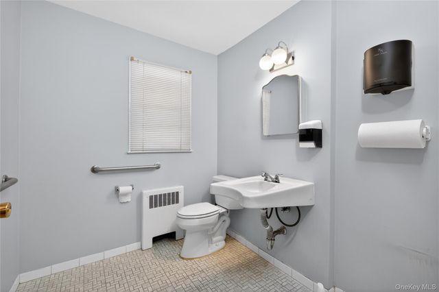 2070 Central Park Avenue, Yonkers, NY 10710