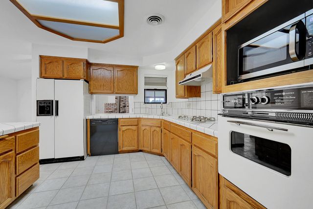 5091 Railroad Ave, Yuba City, CA 95991