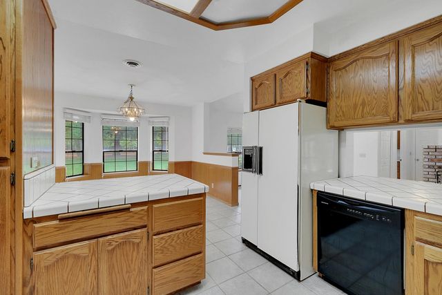 5091 Railroad Ave, Yuba City, CA 95991