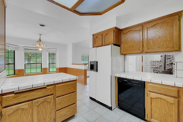 5091 Railroad Ave, Yuba City, CA 95991