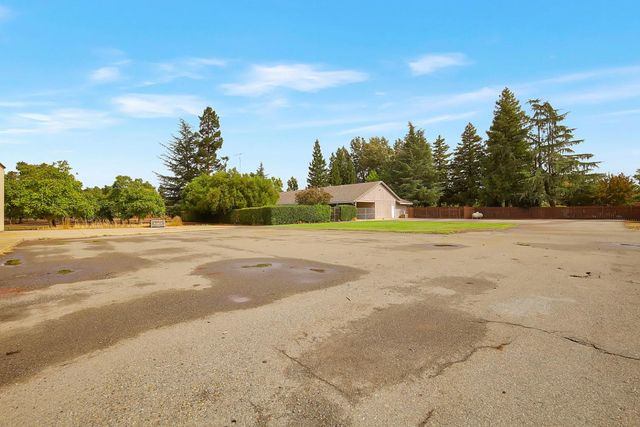 5091 Railroad Ave, Yuba City, CA 95991