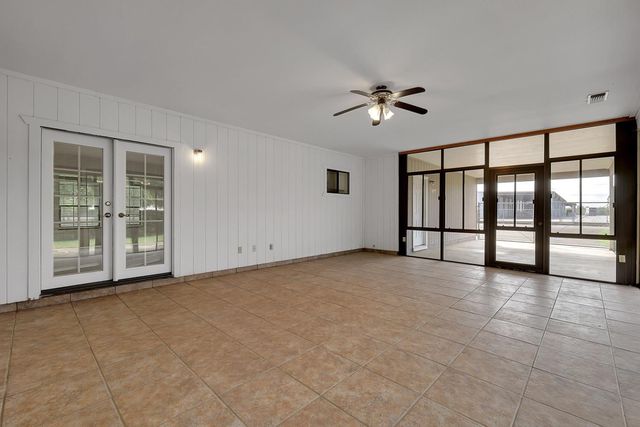 5091 Railroad Ave, Yuba City, CA 95991