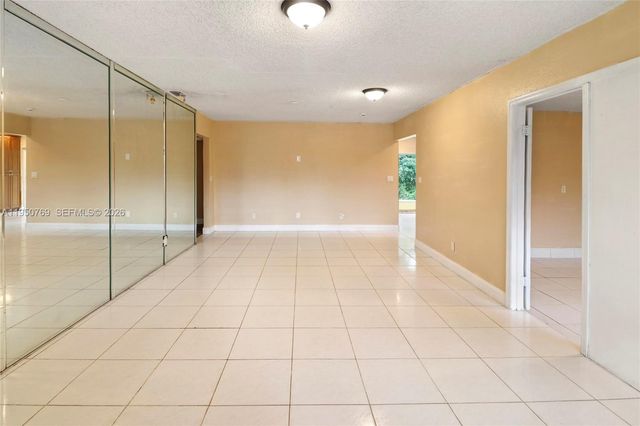 6120 SW 19th Street, North Lauderdale, FL 33068