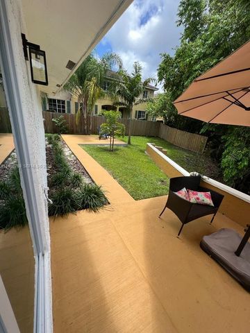 6120 SW 19th Street, North Lauderdale, FL 33068