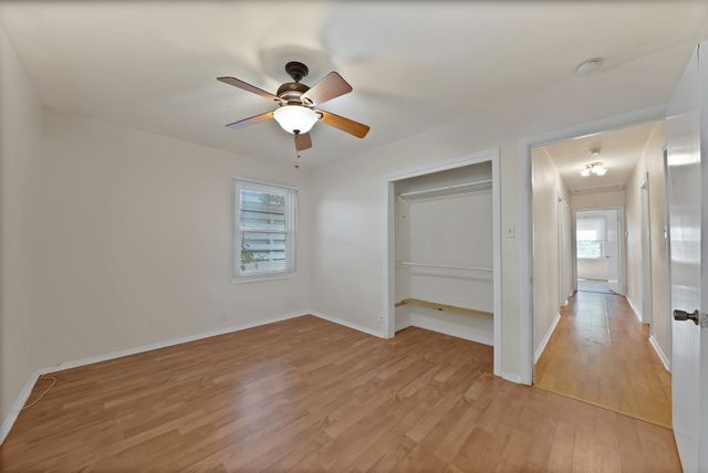 811 Phillips Street, Cleburne, TX 76033