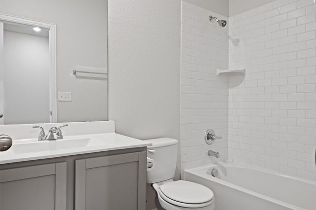 141 Yellowstone DR, Kyle, TX 78640