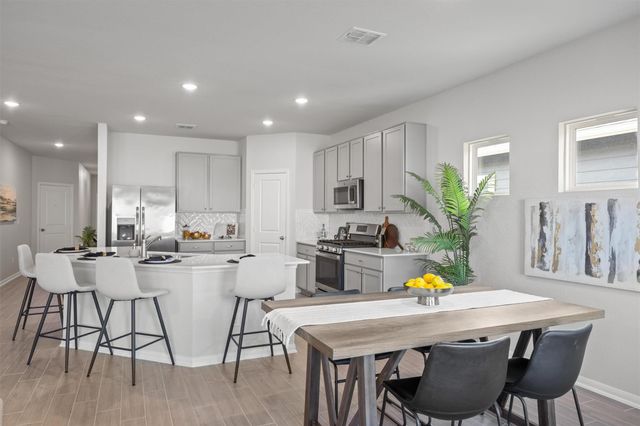 141 Yellowstone DR, Kyle, TX 78640