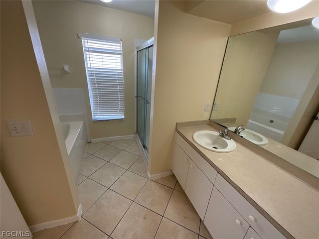 4005 1st ST SW, Lehigh Acres, FL 33976