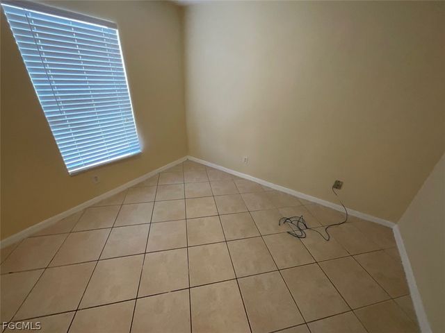 4005 1st ST SW, Lehigh Acres, FL 33976