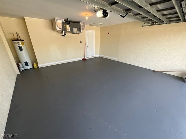 4005 1st ST SW, Lehigh Acres, FL 33976