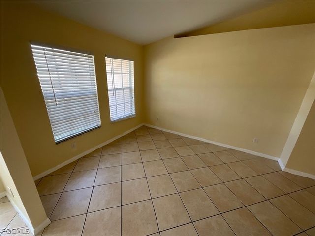 4005 1st ST SW, Lehigh Acres, FL 33976