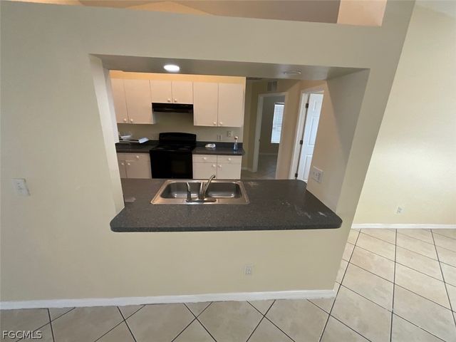 4005 1st ST SW, Lehigh Acres, FL 33976