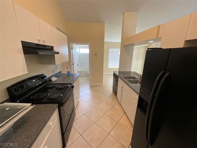 4005 1st ST SW, Lehigh Acres, FL 33976