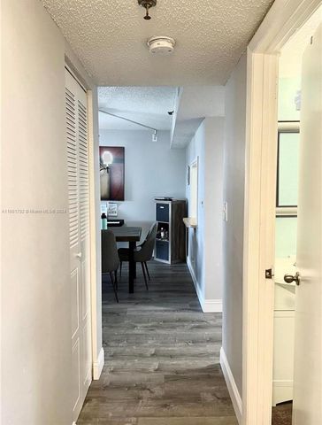 9235 SW 8th Street 507, Boca Raton, FL 33428
