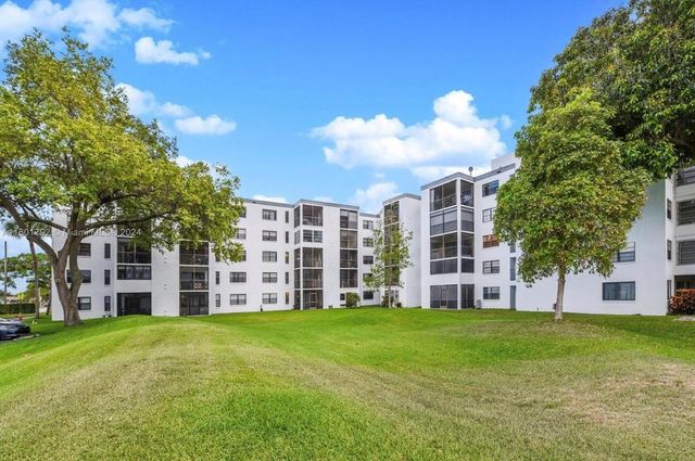 9235 SW 8th Street 507, Boca Raton, FL 33428