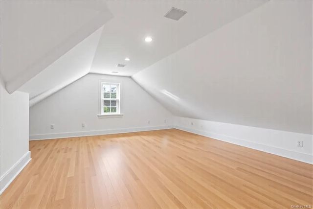 79 Farmview Road, Port Washington, NY 11050
