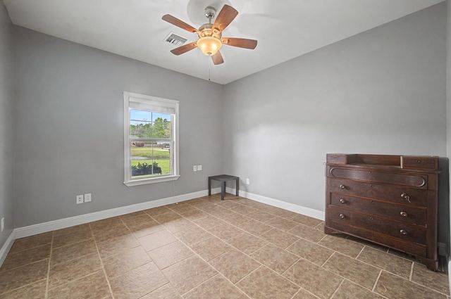 208 Live Oak Dr, Thibodaux, LA 70301