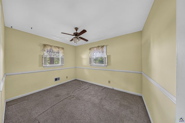 163 White Rd, Byron, GA 31008