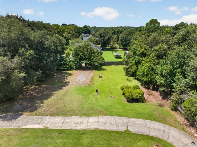 163 White Rd, Byron, GA 31008