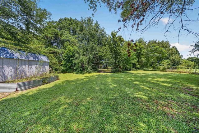 163 White Rd, Byron, GA 31008