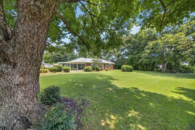 163 White Rd, Byron, GA 31008