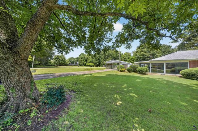 163 White Rd, Byron, GA 31008