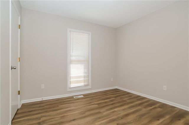 9734 Booth Street, Kansas City, MO 64134