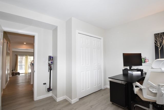 206 Tall Oaks Dr L, Weymouth, MA 02190