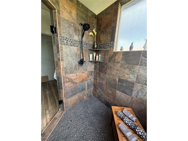 653 Glenarbor Cir, Longmont, CO 80504