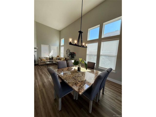 653 Glenarbor Cir, Longmont, CO 80504