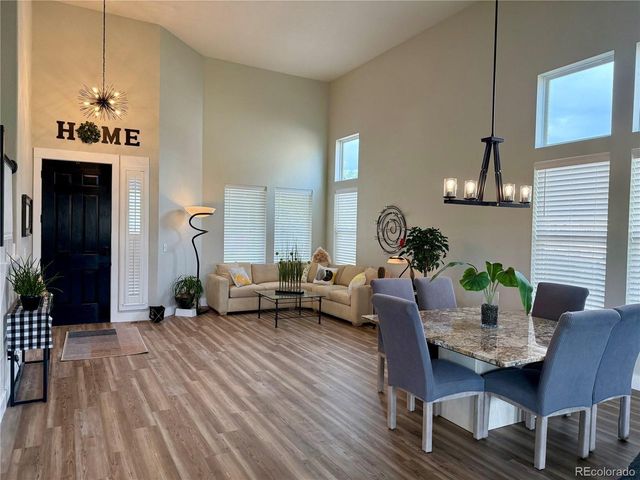 653 Glenarbor Cir, Longmont, CO 80504