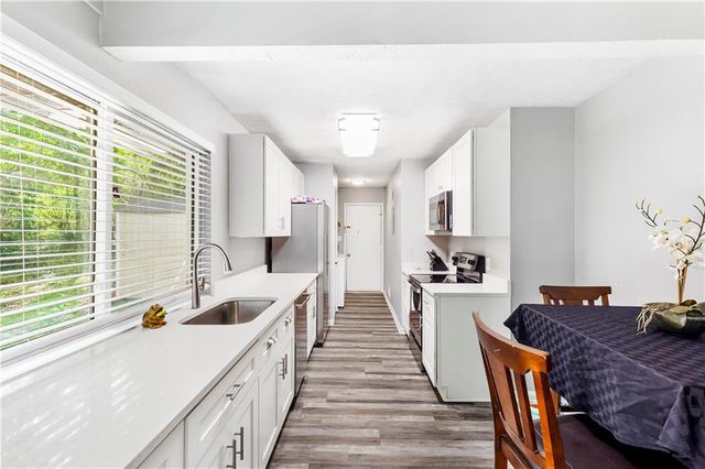 2090 Randolph Circle NW, Kennesaw, GA 30144