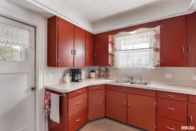 202 W Williams Street, Atkinson, IL 61235