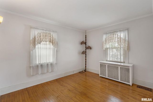 202 W Williams Street, Atkinson, IL 61235