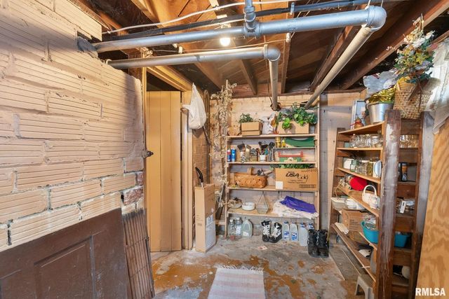 202 W Williams Street, Atkinson, IL 61235