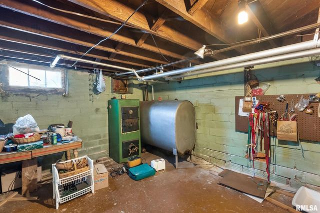 202 W Williams Street, Atkinson, IL 61235