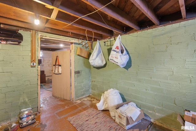 202 W Williams Street, Atkinson, IL 61235