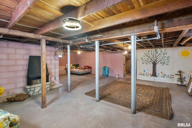 202 W Williams Street, Atkinson, IL 61235