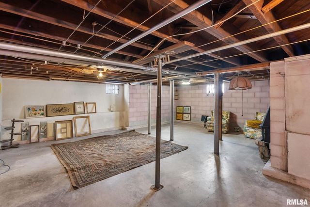 202 W Williams Street, Atkinson, IL 61235