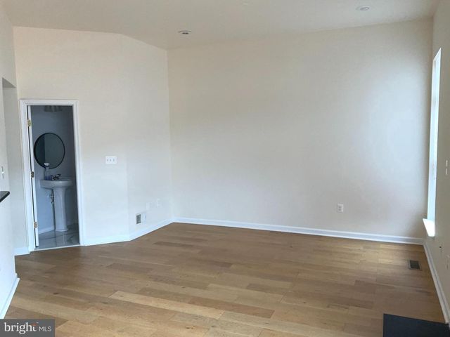1113 ELLIS AVE, Fredericksburg, VA 22401