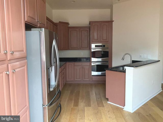 1113 ELLIS AVE, Fredericksburg, VA 22401