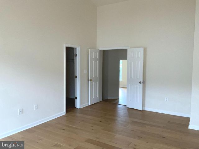 1113 ELLIS AVE, Fredericksburg, VA 22401